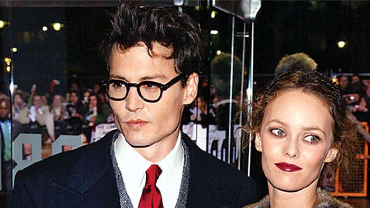 Vanessa Paradis Et Brad Pitt Johnny Depp, Vanessa Paradis split because of Angelina Jolie?