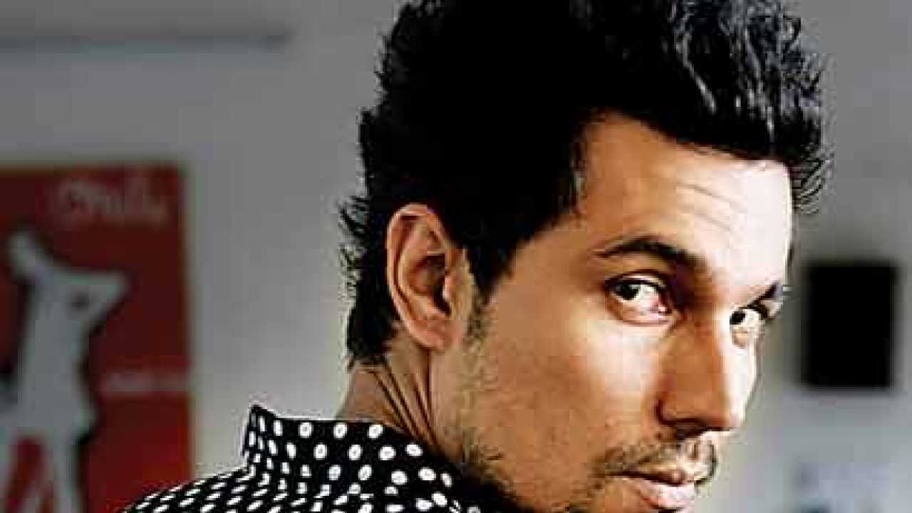 meet the bhatts new blue eyed boy randeep hooda bhatts new blue eyed boy randeep hooda