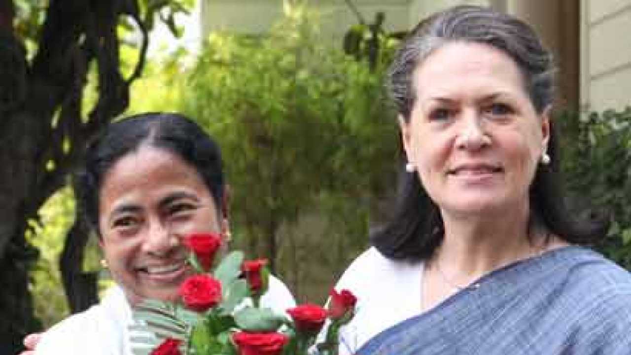 I have a personal relationship with Sonia Gandhi: Mamata Banerjee