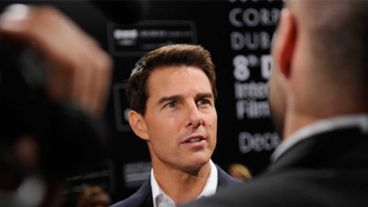 Tom Cruise lashes out at 'bad dad' mag claims