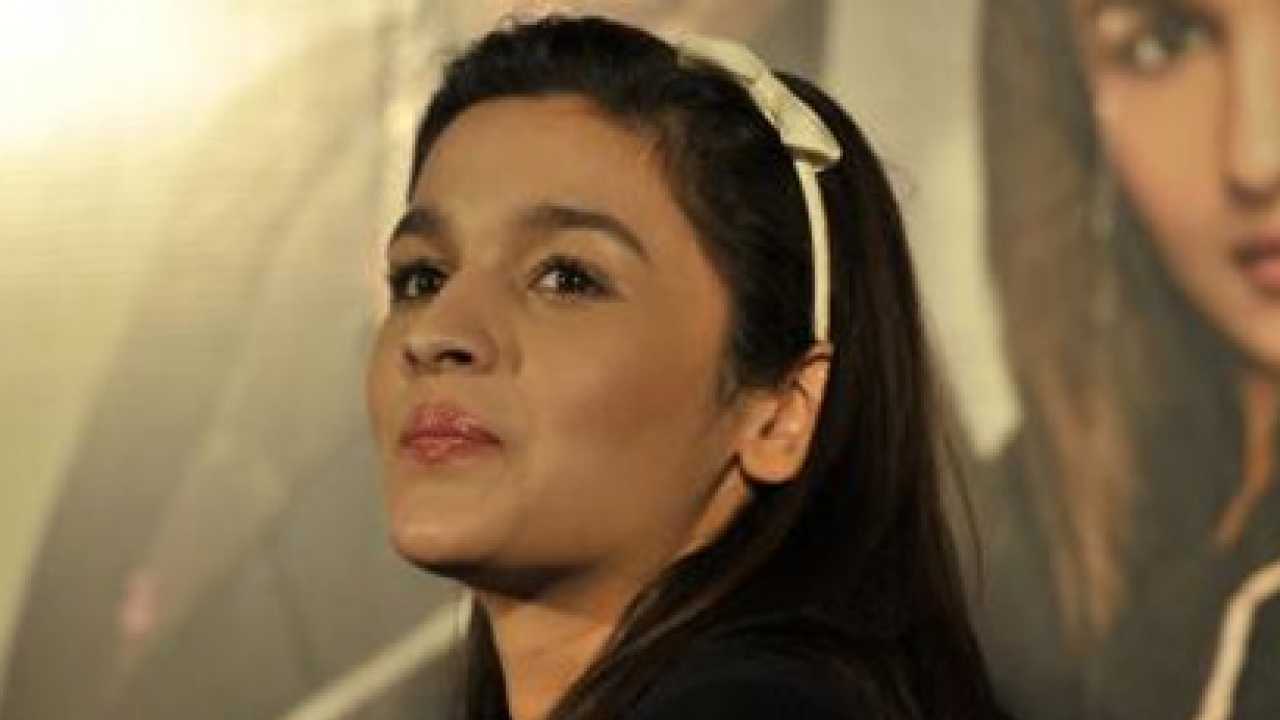 I don't want dad to interfere in my work, says Alia Bhatt