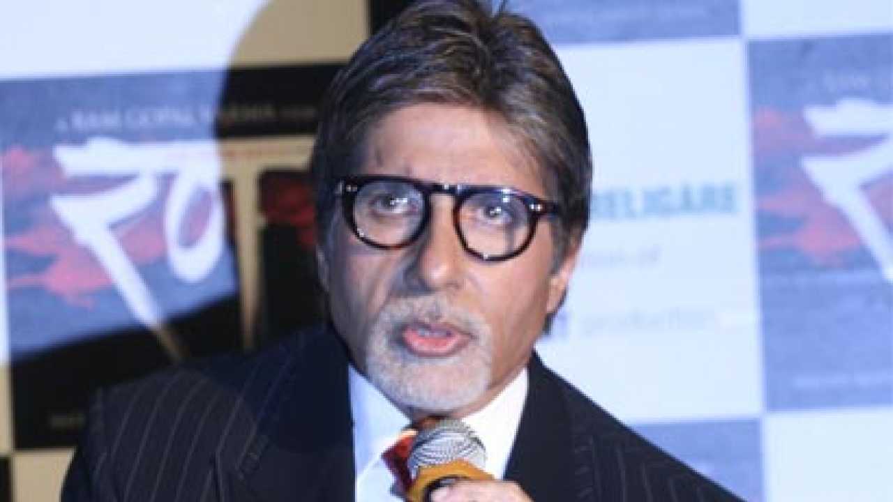 Amitabh Bachchan releases Mohammad Rafi’s biography