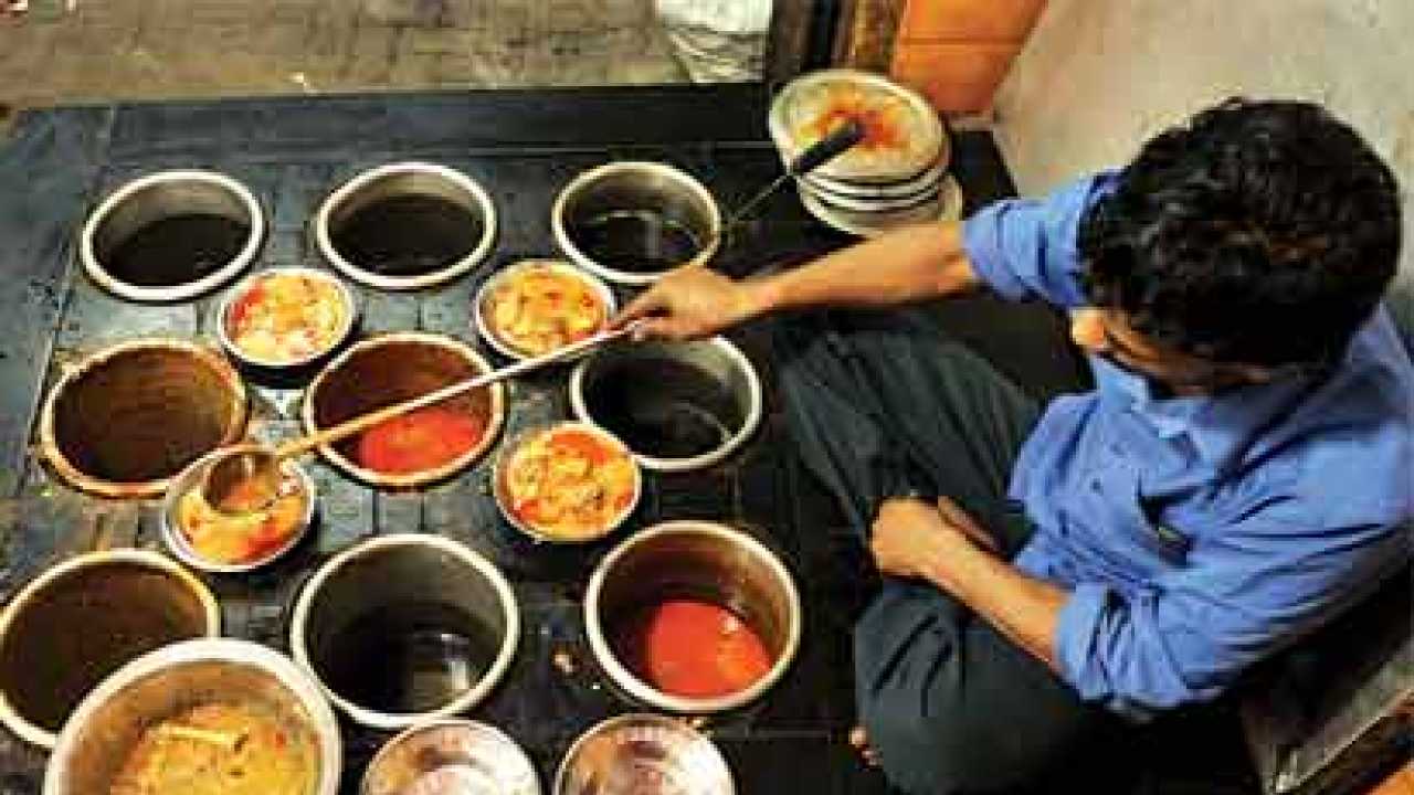 Follow the flavours of Mumbai