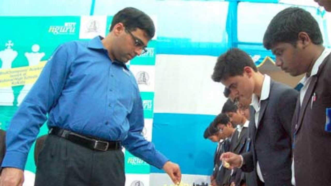 Meet The Mother Who Made Viswanathan Anand A Chess Wizard - The Better India