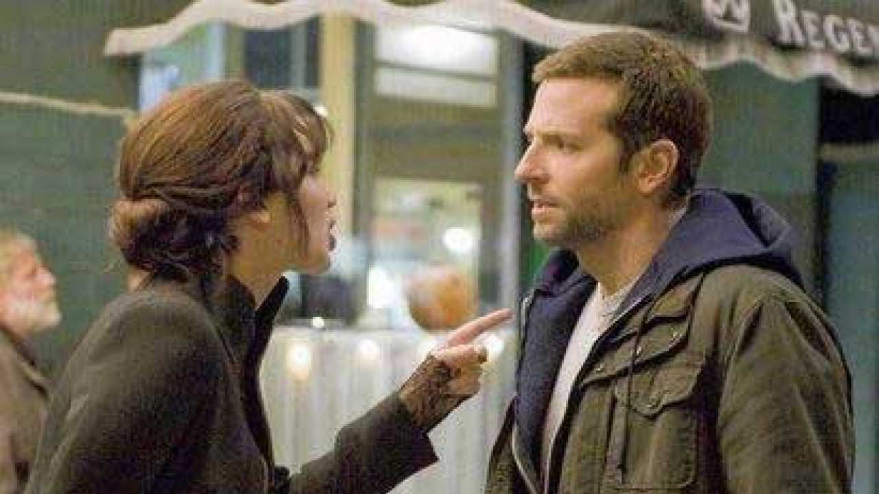 Film Review 'Silver Linings Playbook' brings out the fun in dys'fun'ction