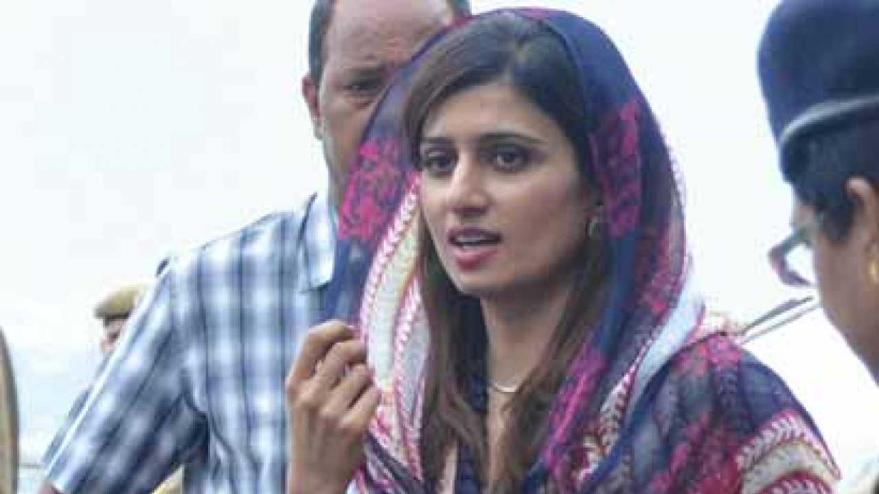 Trust lacking for resolving Kashmir issue through dialogue: Hina ...
