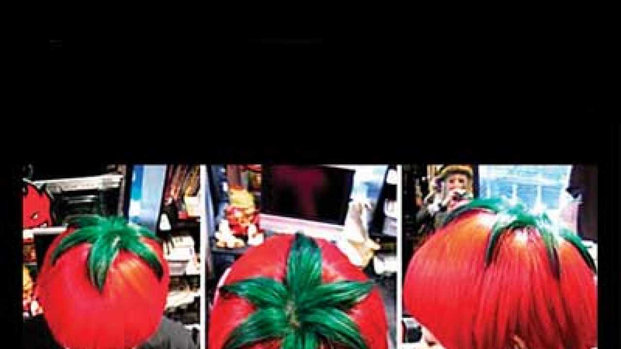 Ripe Tomatoes in Japan, pineapple haircut in India