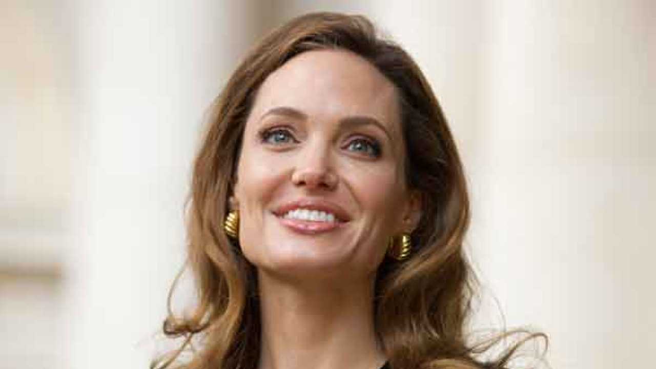 After mastectomy, Angelina Jolie now expected to have hysterectomy and oophorectomy
