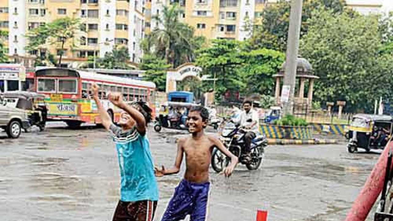 Expect premonsoon showers in 2 days, say IMD officials