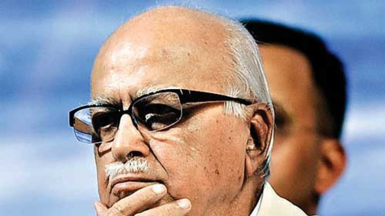 'Unwell' LK Advani not to meet RSS chief Mohan Bhagwat