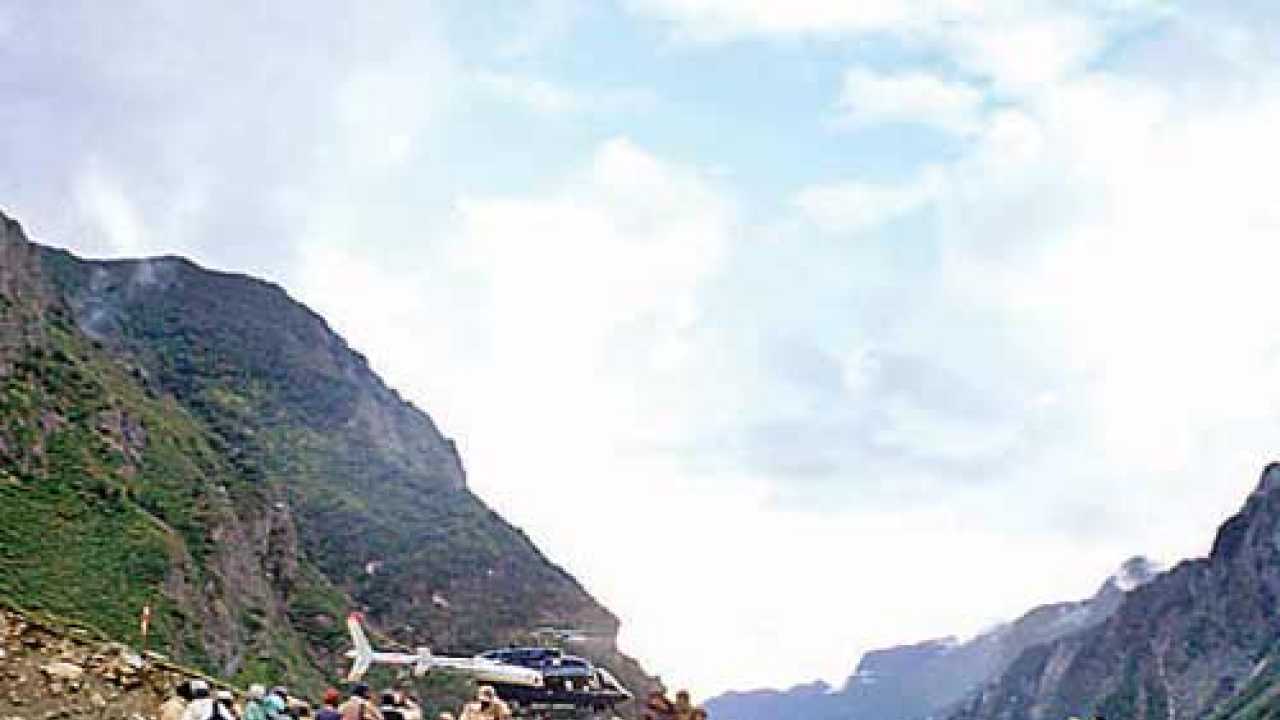 Absence of roads affecting relief supplies in Uttarakhand