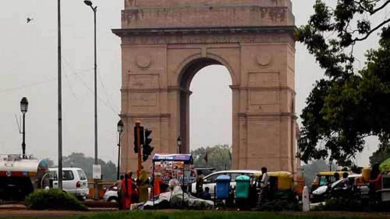 Showers clog roads across Delhi causing waterlogging and snailpaced
