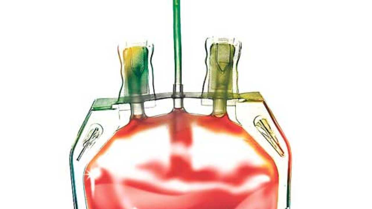 Govt to crack whip against blood banks