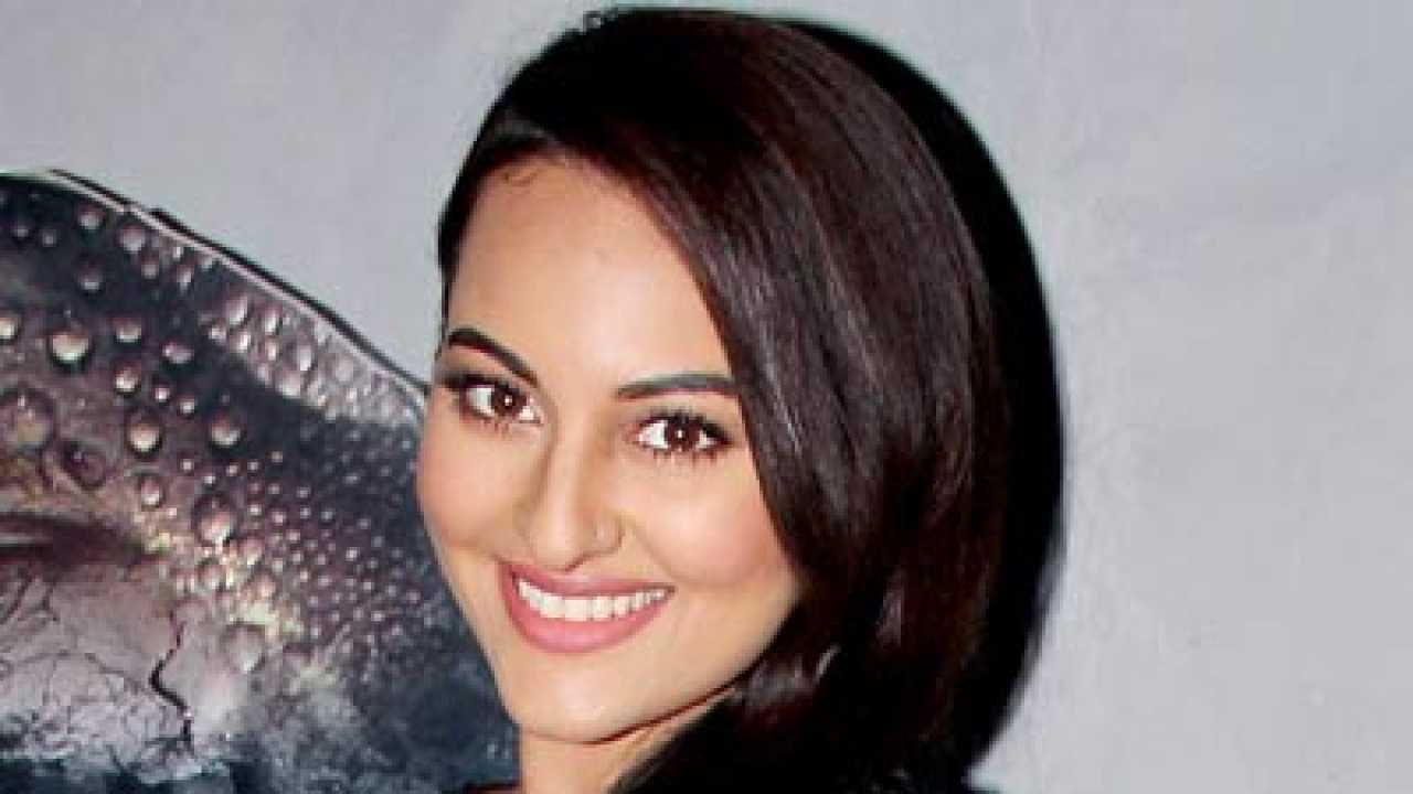 Ive Never Been Offered Offensive Roles Sonakshi Sinha