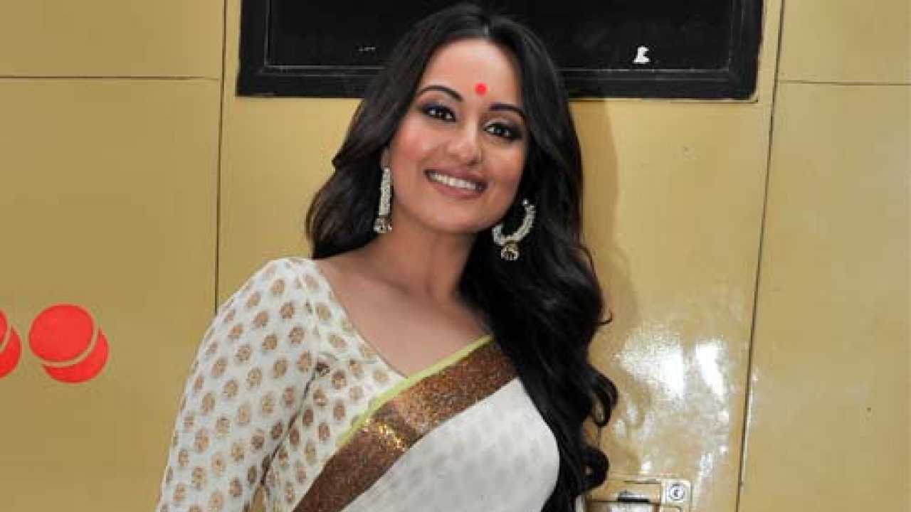 Saree look makes Sonakshi Sinha look best