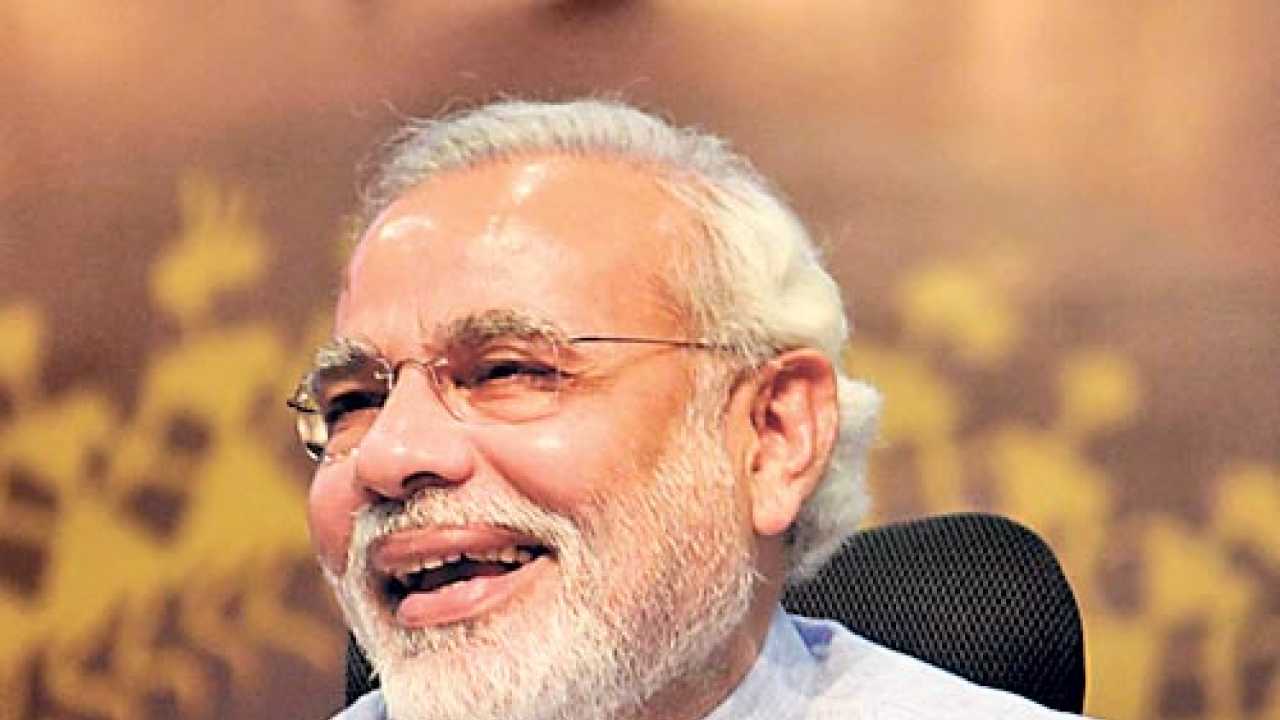 Think big, Narendra Modi tells farmers