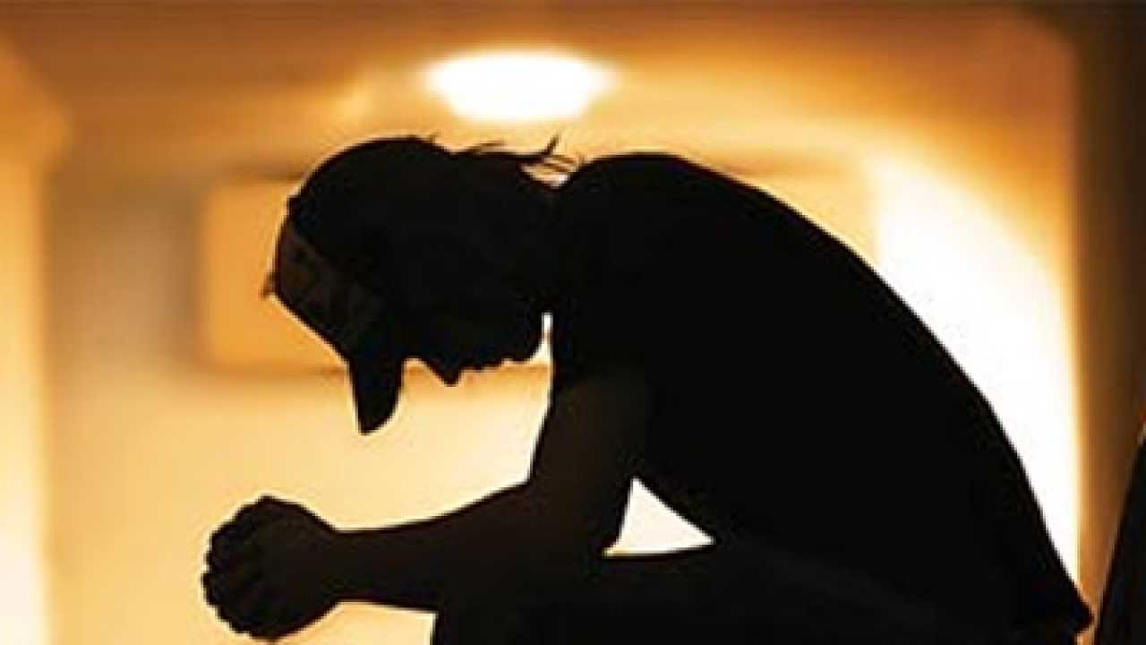 9 in 10 depressed workers prefer to suffer in silence than confide in colleagues
