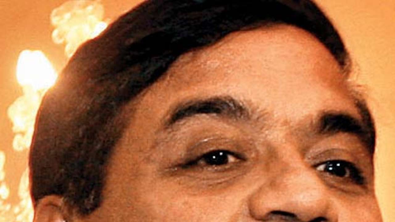 Rr patil talks about police escort for women again