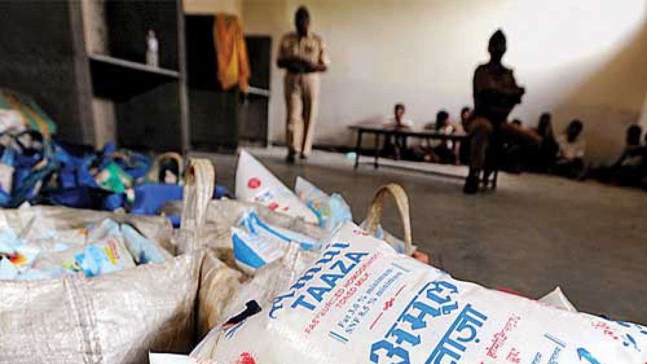 Milk adulteration racket busted in borivli, 8 arrested