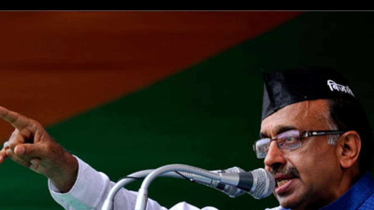 Vijay goel to woo slum dwellers with 'badlo dilli padyatra'