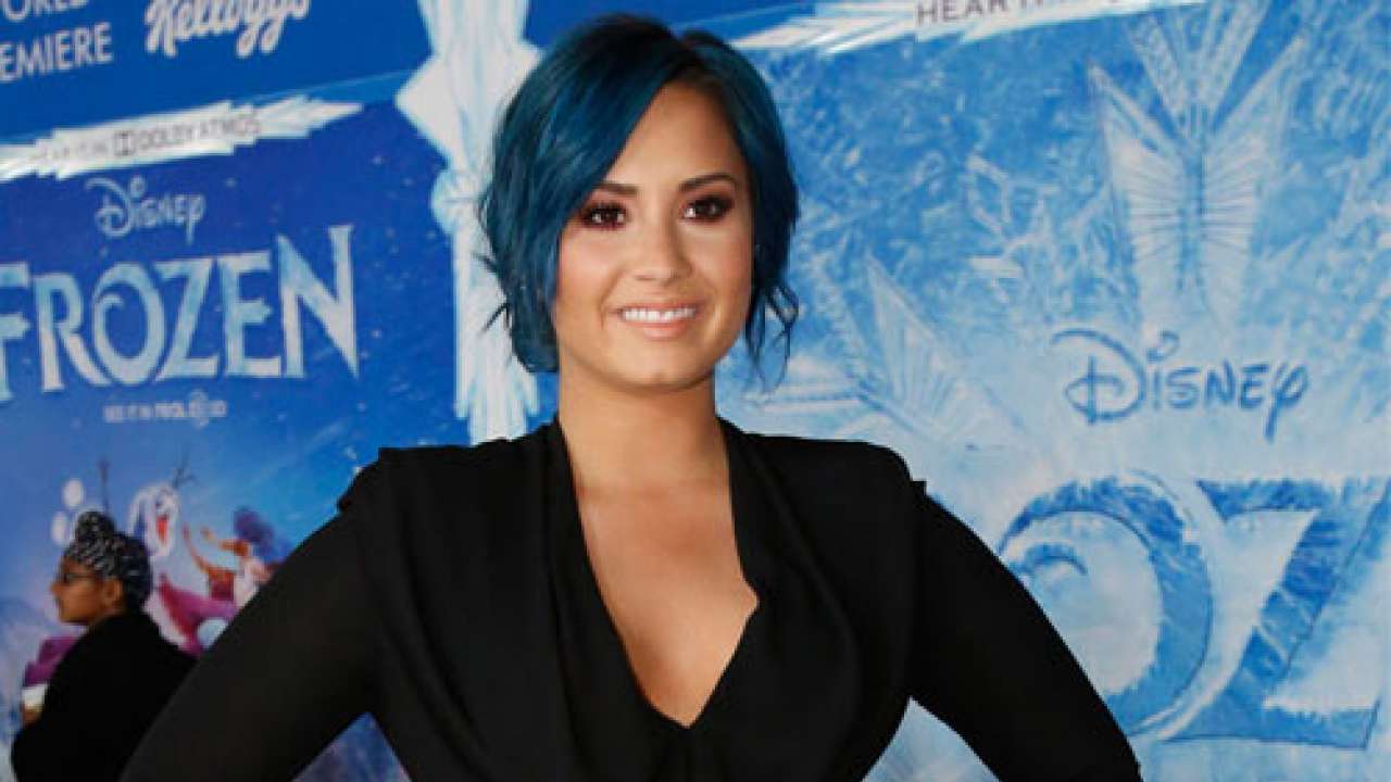 Demi lovato defends miley cyrus' controversial behaviour