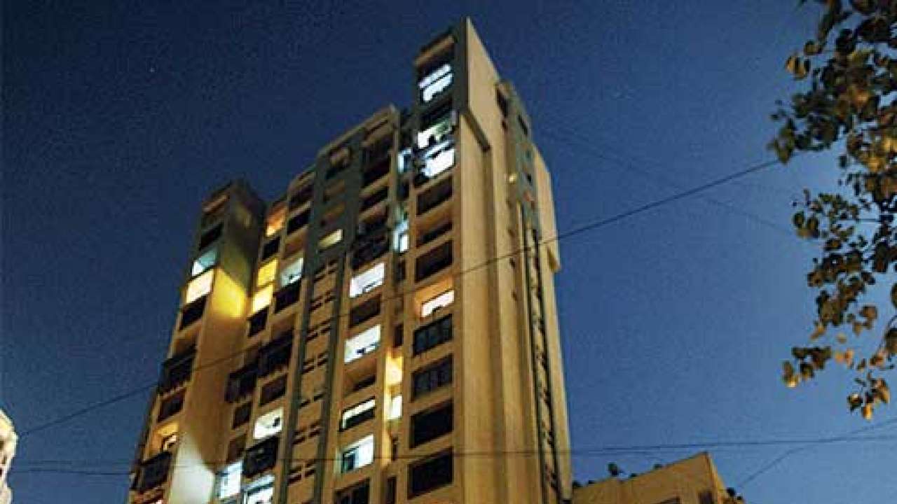 Bmc yet to bark at twin worli bldgs