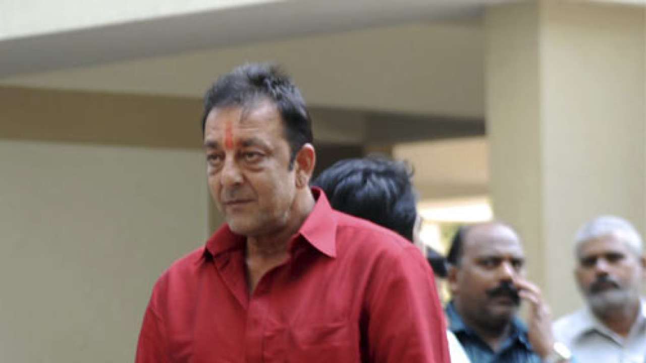 Sanjay Dutt Gets Another Month S Parole Extension