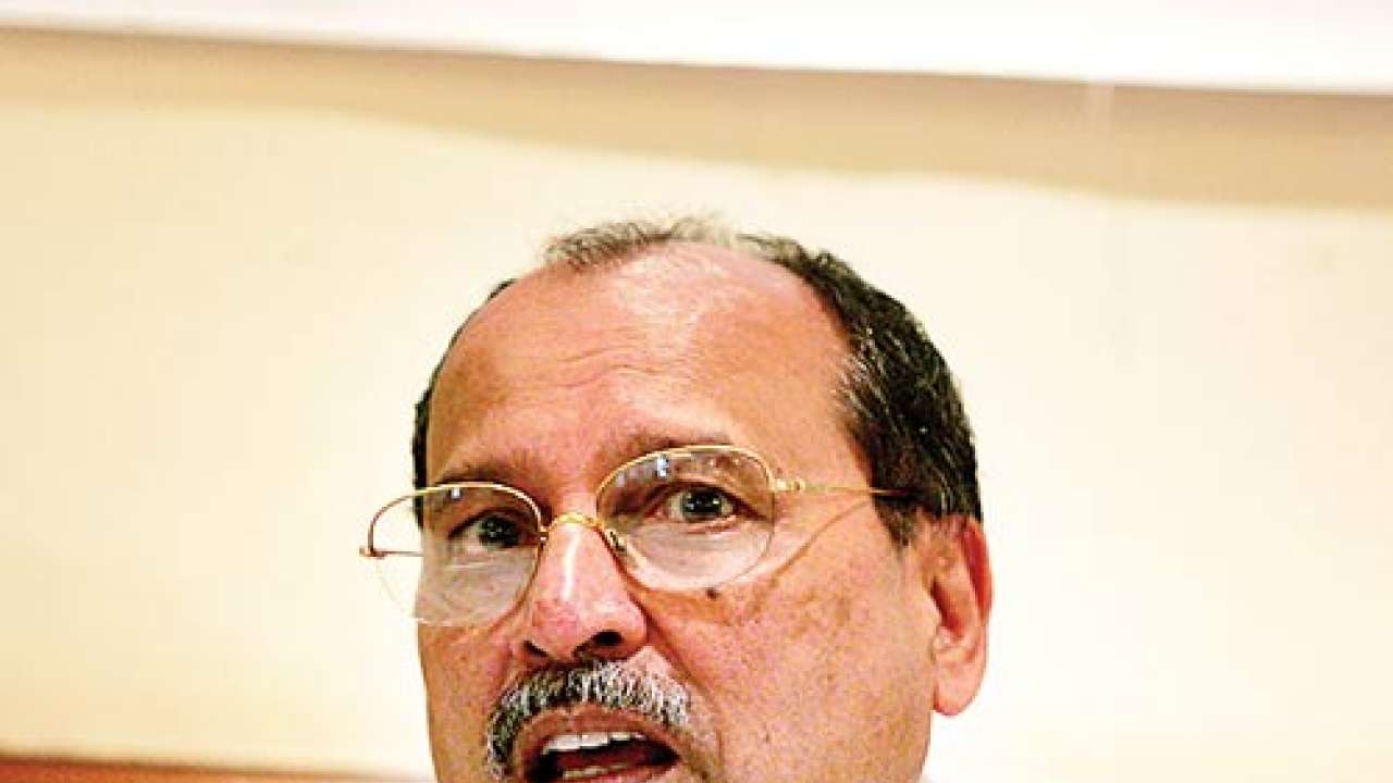 Mumbai cops move court to issue red-corner notice against michael ferreira in land-grab case