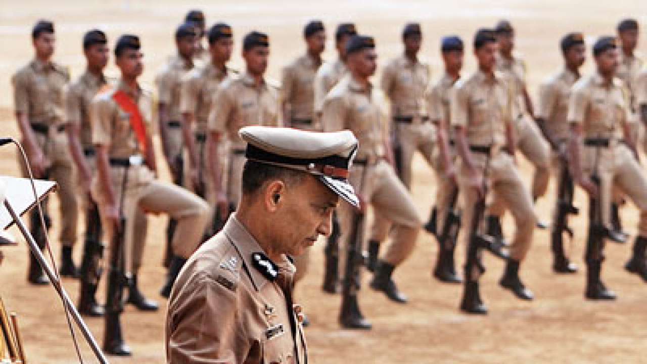 Dna exclusive: satyapal singh bids colleagues an emotional adieu