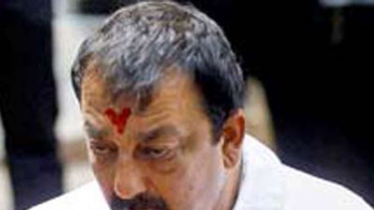 Sanjay Dutt Seeks Another Month's Parole Extension