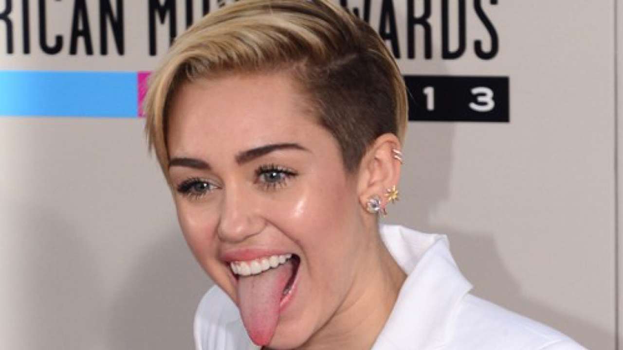 Miley Cyrus Raunchy Bangerz Tour Antics Criticised By Parents