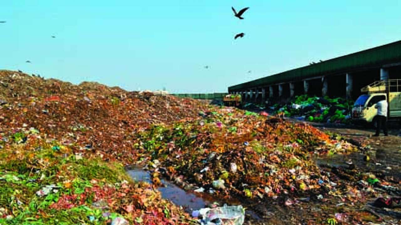 Pawar fails to resolve garbage issues with urali villages, pune