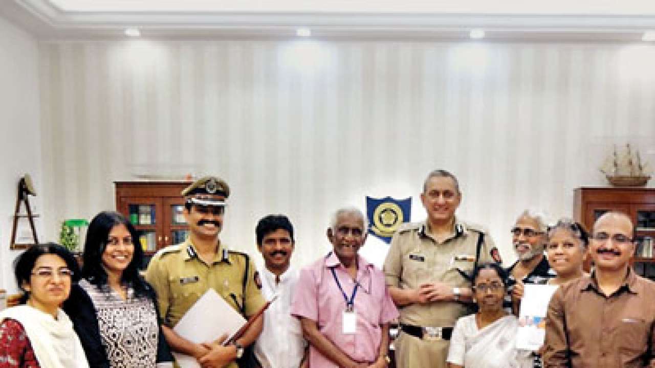 Mumbai police chief Rakesh Maria involves NGOs on security for elders