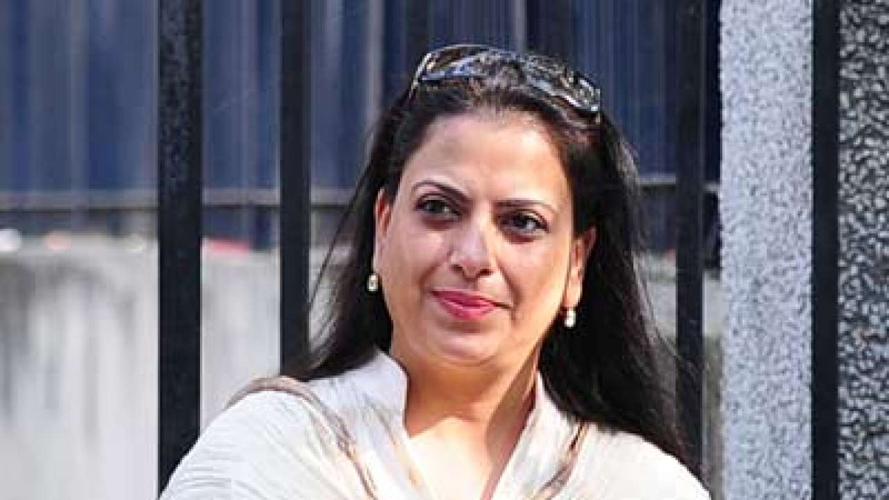 LK Advani's daughter Pratibha campaigns for her father in Lok Sabha seat