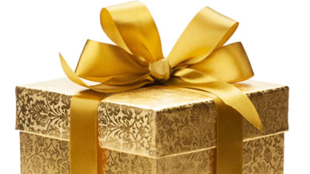 Surprise Your Life Partner on Diwali by Ordering Diwali Gifts Online |  IndianGiftsAdda.com Blog