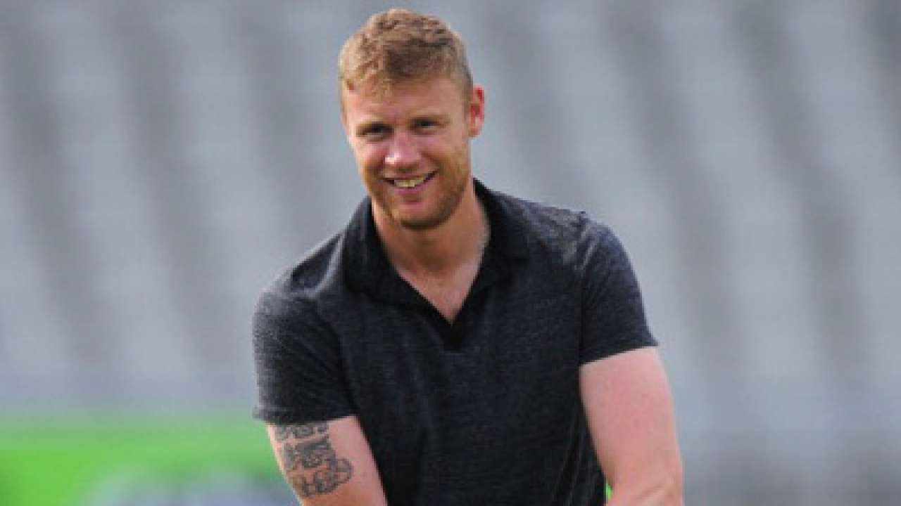 Flintoff found it hard to stay away from kids while ...