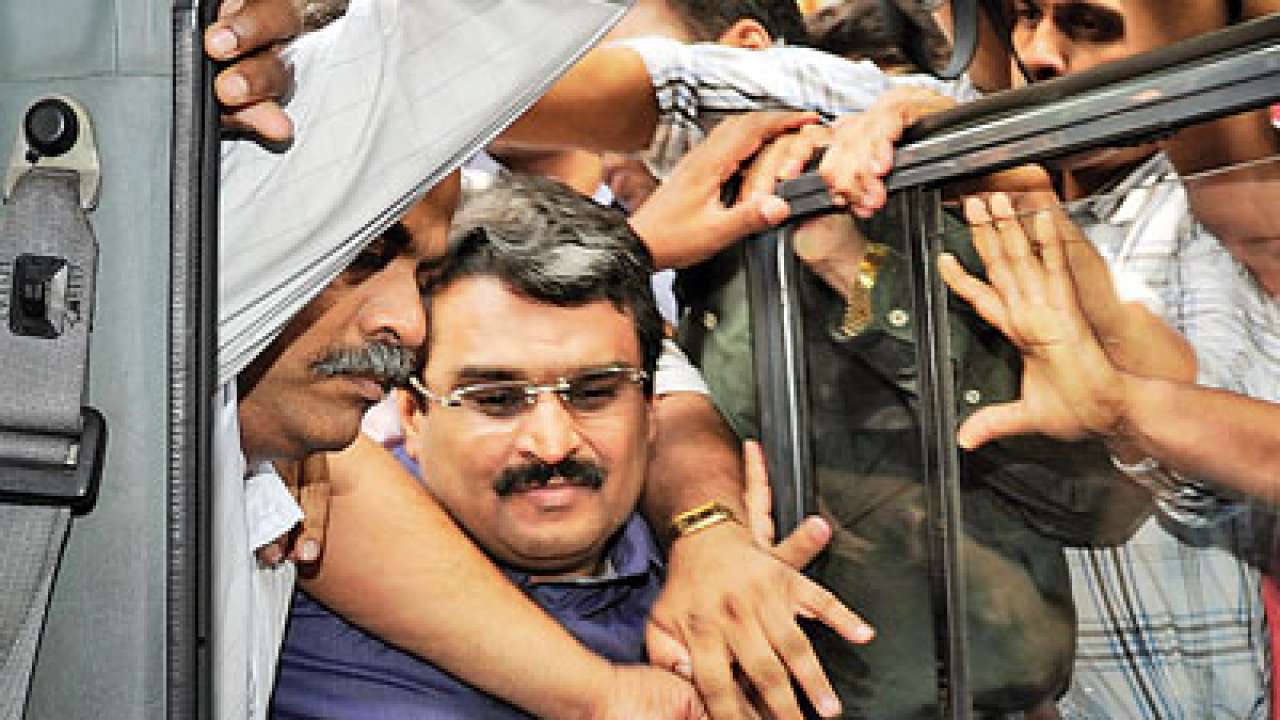 Jignesh shah, aide shrikant javlekar sent to police custody till may 15
