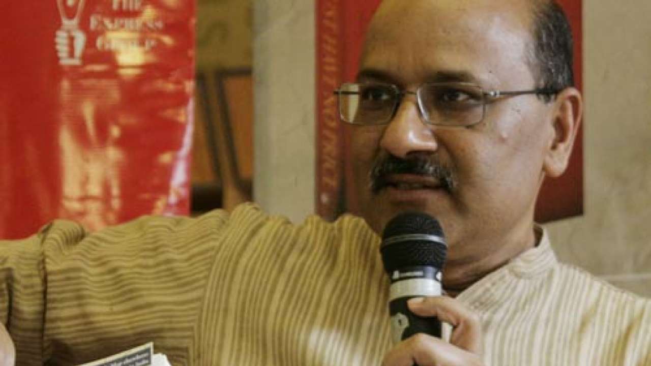 Shekhar Gupta quits Express group: Here's what he penned in heart-warming farewell note to employees Shekhar Gupta quits Express group: Here's what he penned in heart-warming farewell note to employees