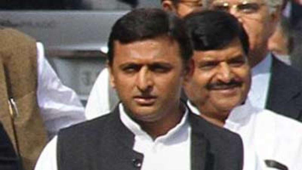 Akhilesh Yadav meets Prime Minister Narendra Modi, even as NCW chief calls calls for his resignation