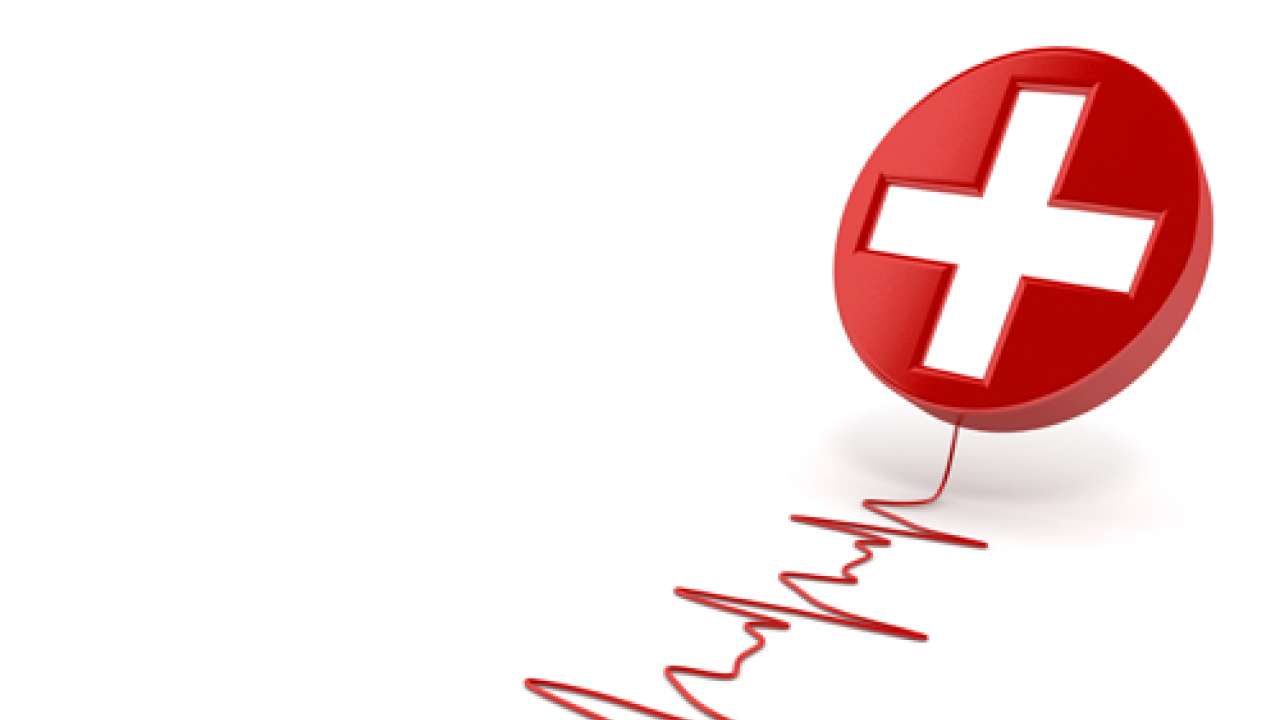 Hospitals begin the social media treatment
