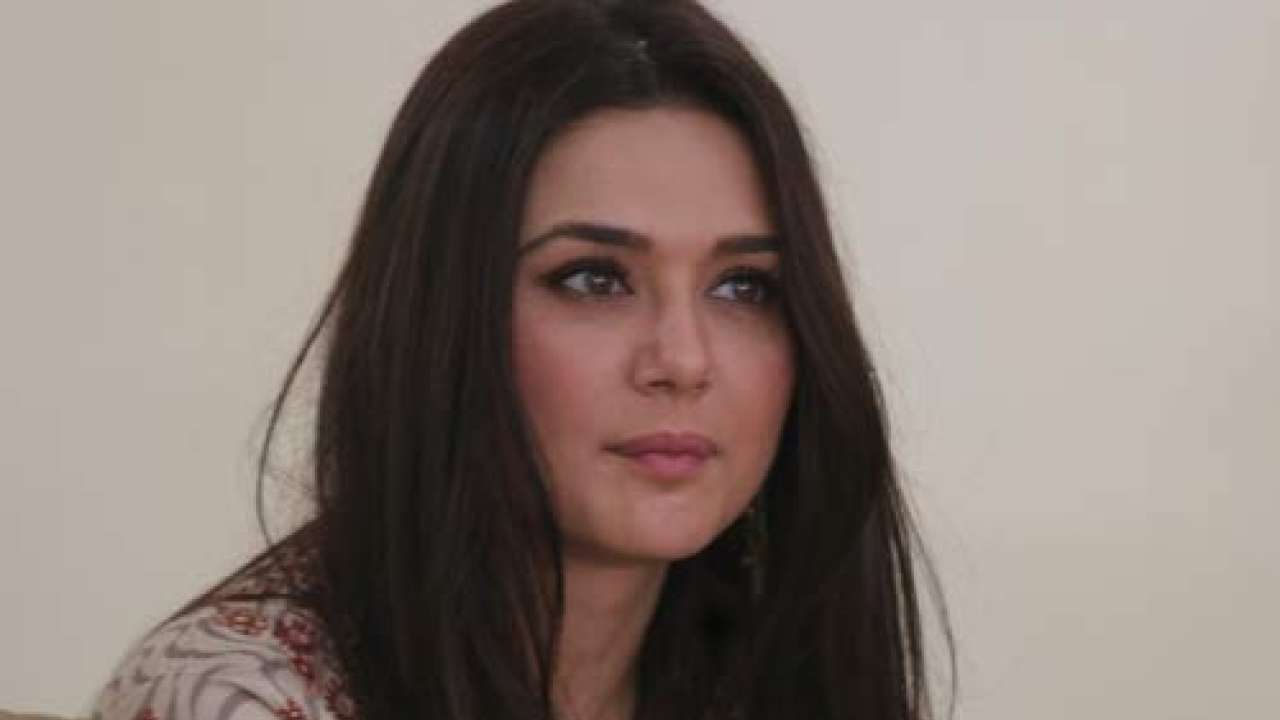 Police probe Preity Zinta's molestation charge; Ness Wadia insists they ...