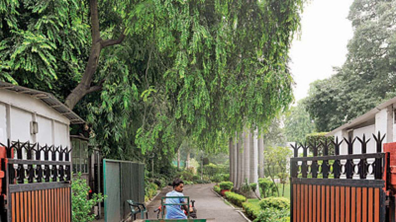 Cpwd to spend rs70 lakh for renovating speaker sumitra mahajan's bungalow
