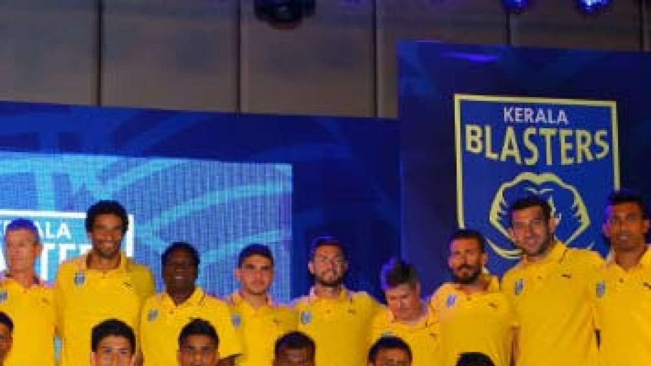 How To Import Kerala Blasters Logo And Kits In Dream League Soccer 2021 -  YouTube