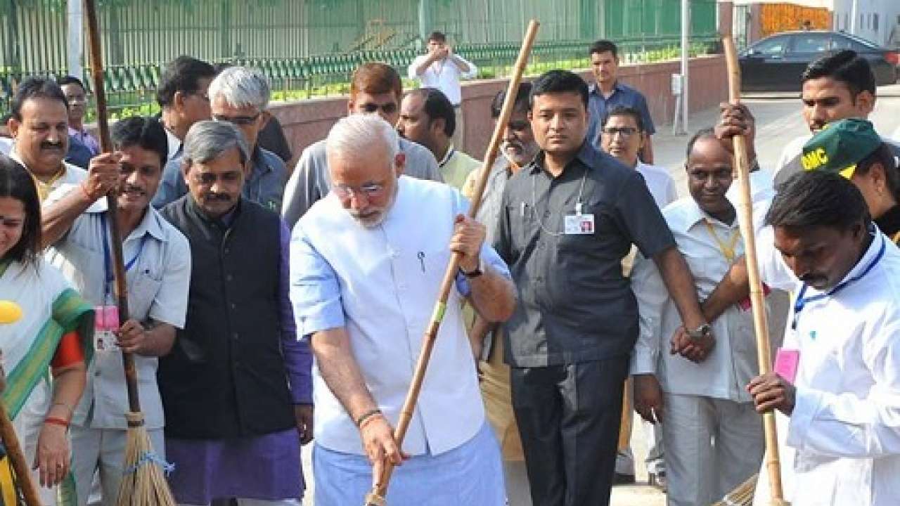 Swachh Bharat Abhiyan: Clean India is responsibility of all 1.25 billion  Indians, says PM Narendra Modi