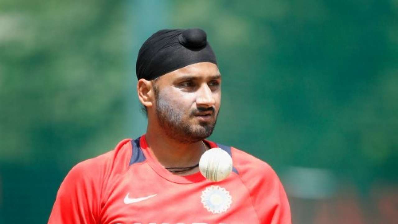 Former Indian spinner Harbhajan Singh asks umpire Darrell Hair to 'shut up'  post controversial chucking comments