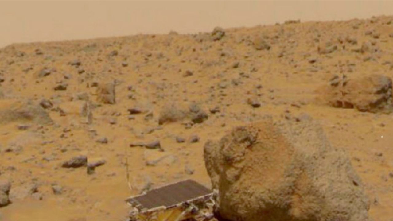 Mars Native Raptors Crocodile-like reptile spotted on Mars