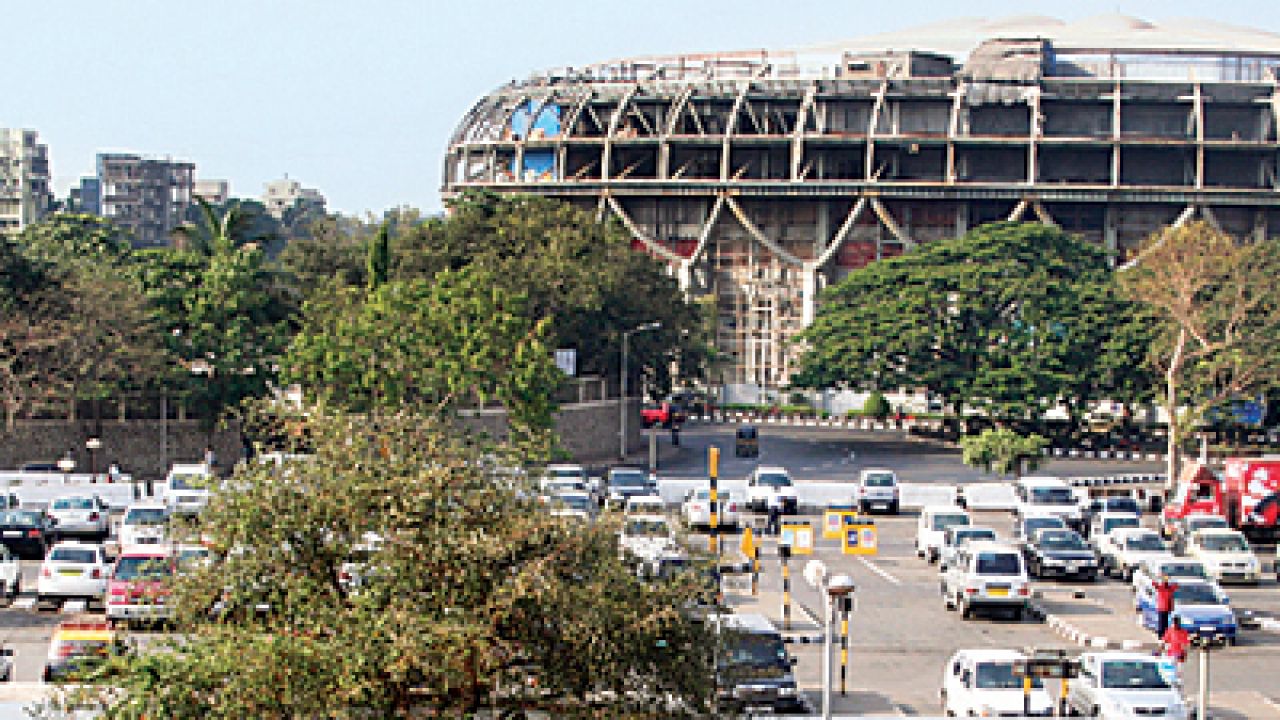 Valet parking for guests at Terminal 2