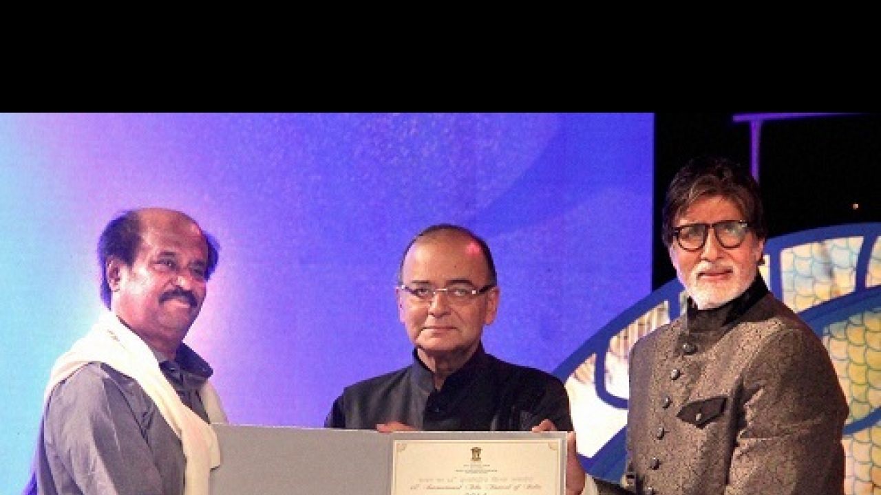 Chaos at iffi 2014 as fans mob amitabh bachchan, rajinikanth at opening ceremony