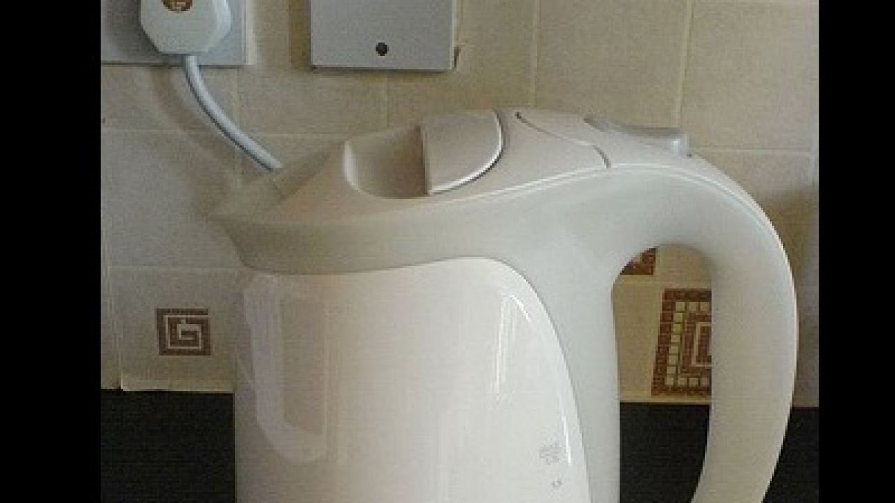 Electric kettles beat mobile phones in favourite gadgets poll in new survey