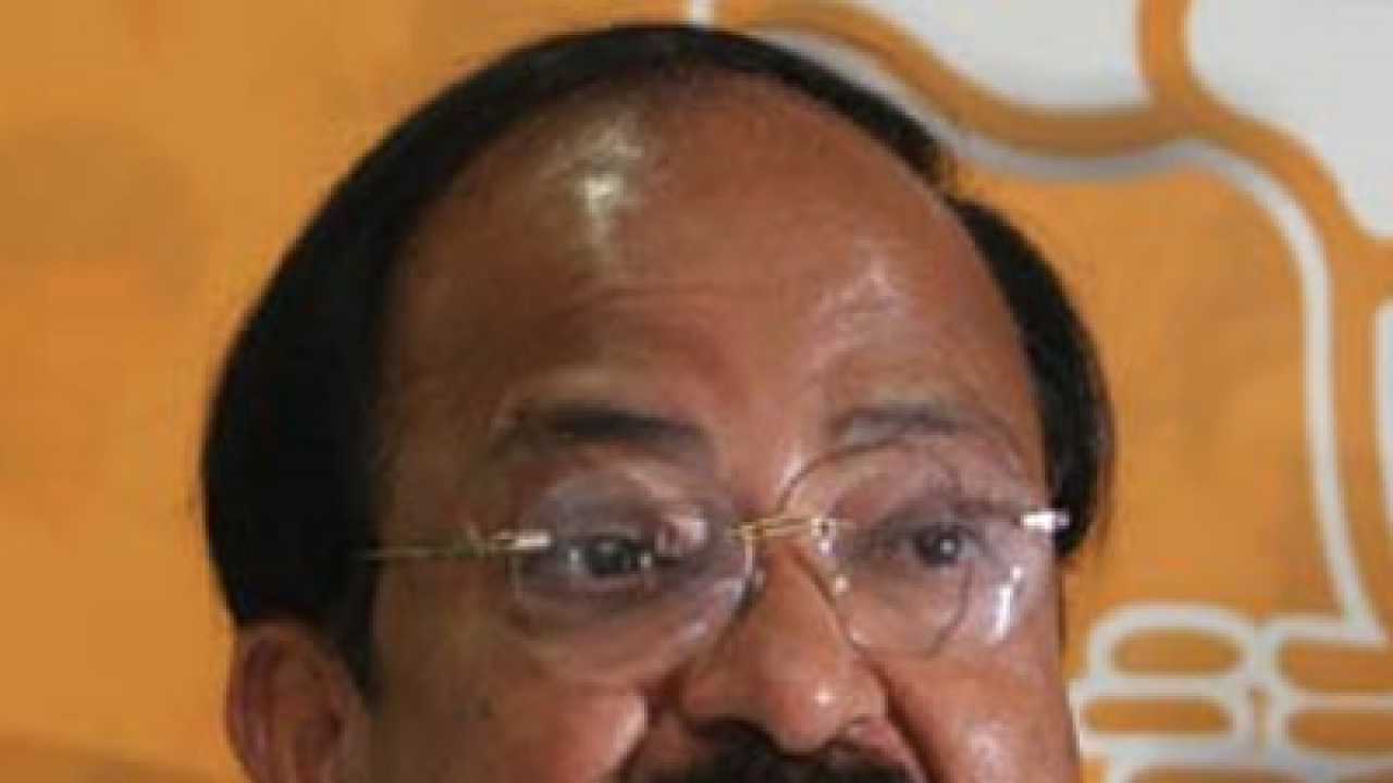 Saradha scam: venkaiah naidu says madan mitra arrested for sharing money